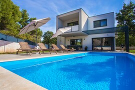 Villa with pool for 6 persons in Tar-Vabriga, Istria, Croatia